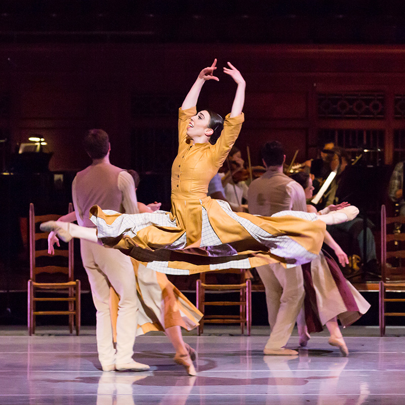 Nashville Ballet dancer on stage