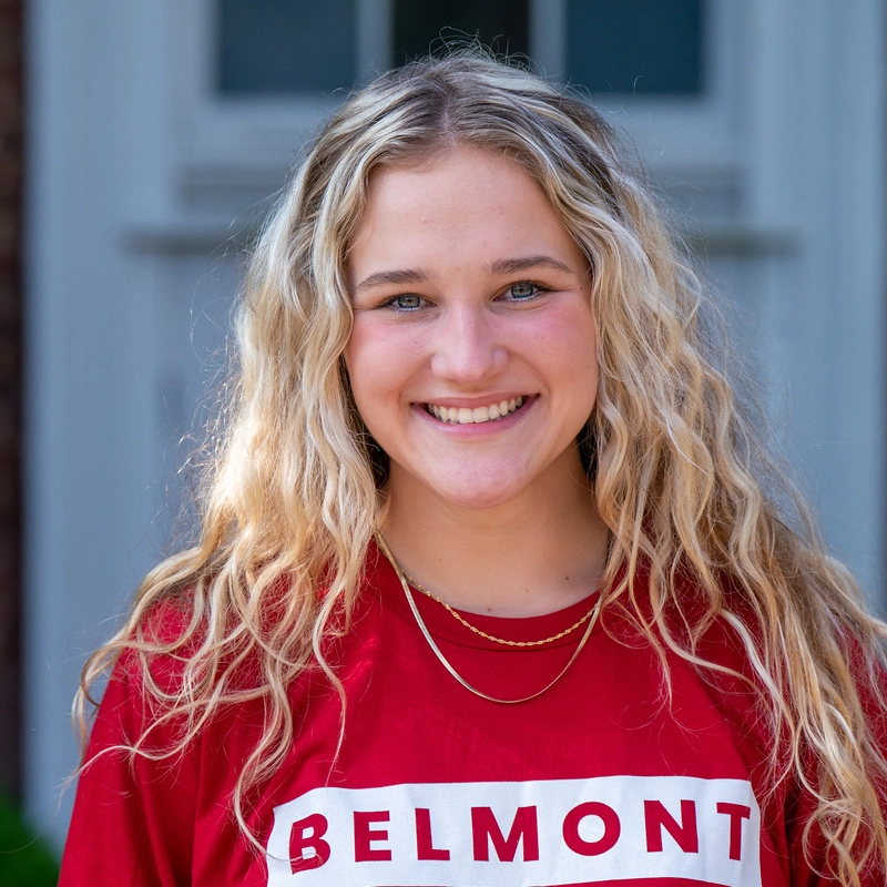 Alumna Alexa Gorczynski headshot