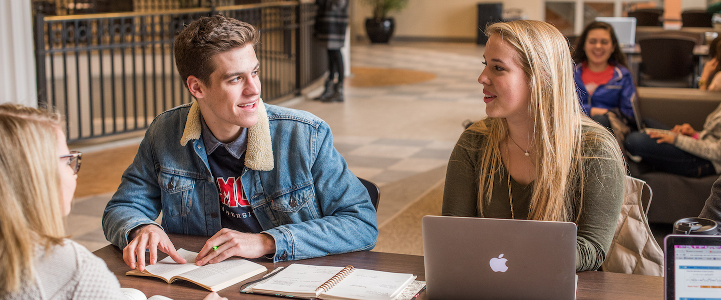 Students in the Janet Ayers Academic Center at Belmont