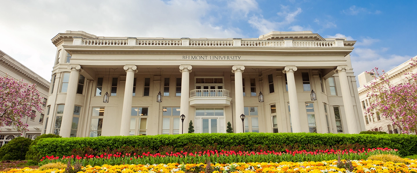 The front of Freeman Hall building with the text Belmont University on the building