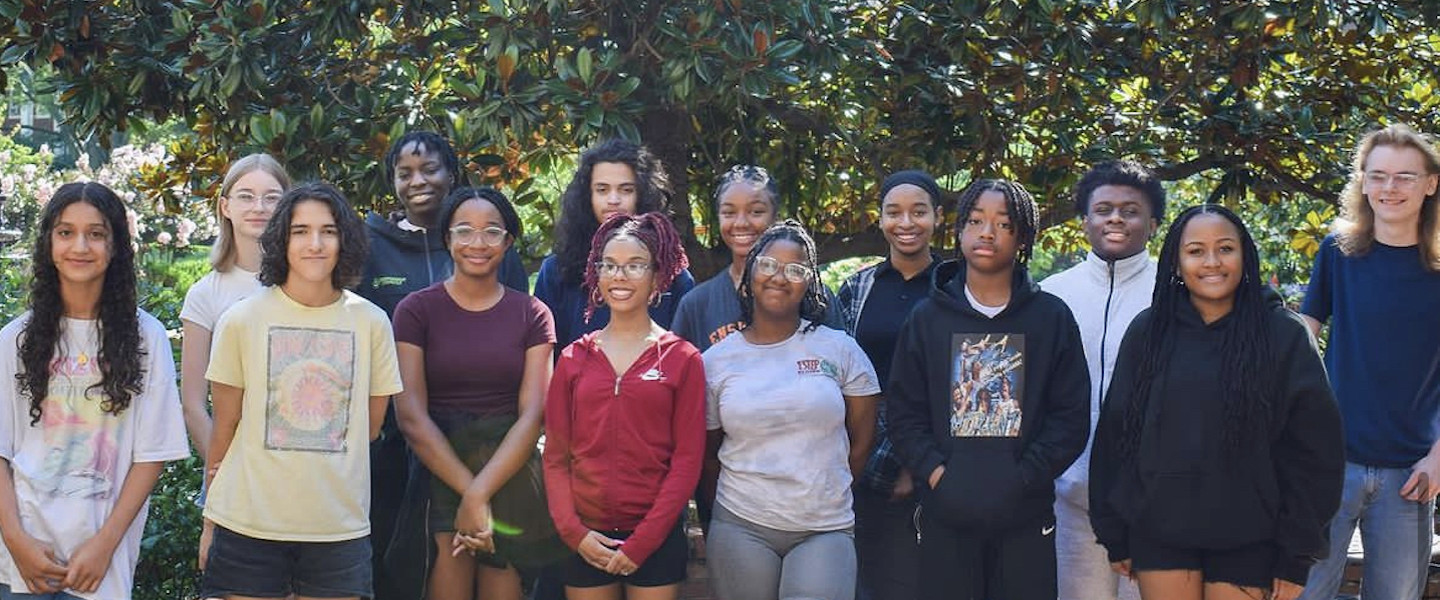 2023 Nashville Youth Design Team group photo outside on Belmont's campus