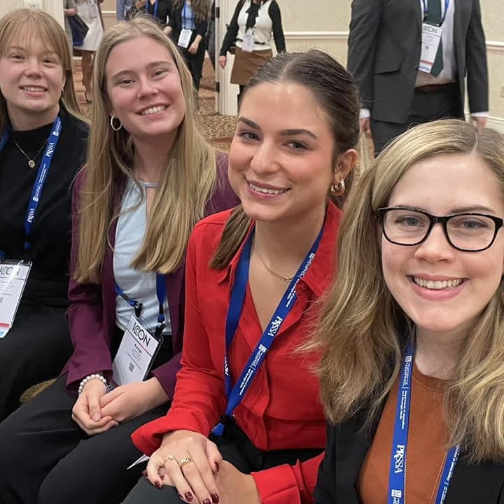 Belmont students take selfie at PRSA conference