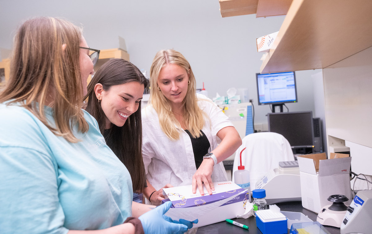 students in biochem lab