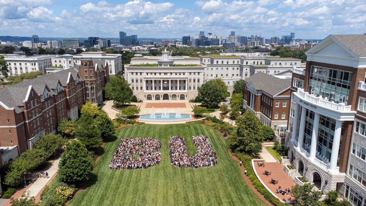 Photo of Belmont students spelling out BU on the lawn