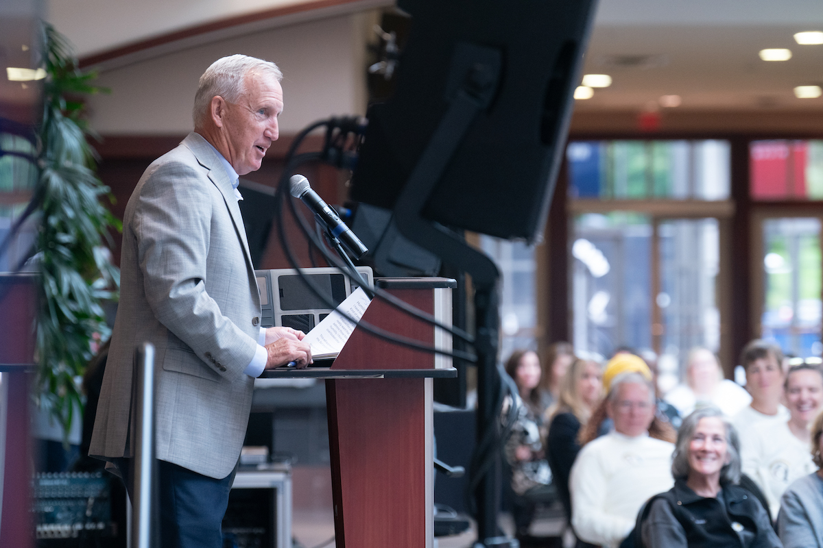 Rick Byrd speaking to Belmont employees