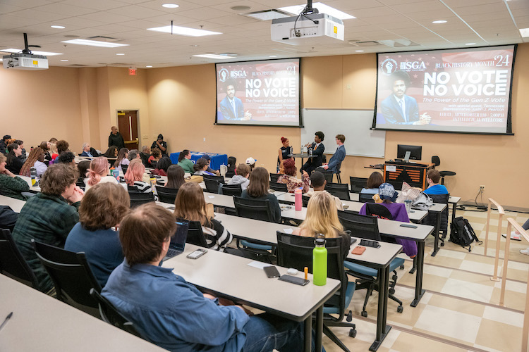 Room with students listening to Justin Pearson