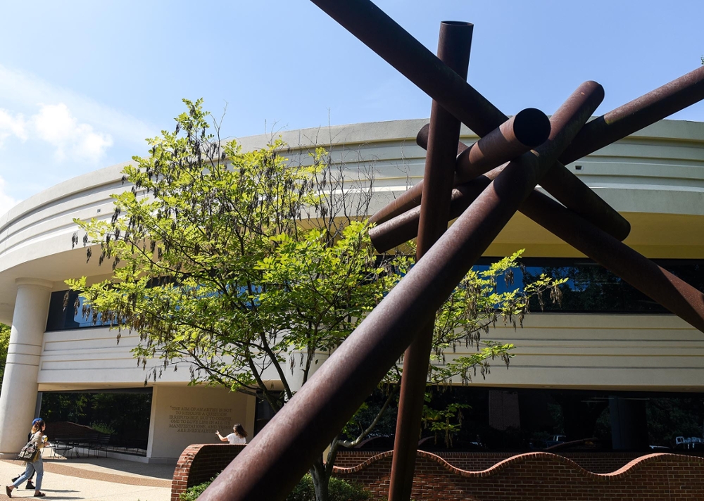 Leu Center for the Visual Arts exterior shot